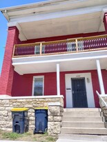 2120 Linwood Blvd in Kansas City, MO - Building Photo