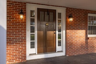 1 Noble St in Newburyport, MA - Foto de edificio - Building Photo