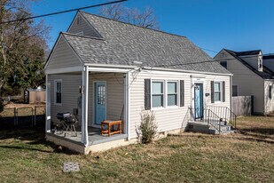 Sarah Apartments in Richmond, VA - Building Photo