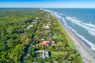 5 N Beach Rd in Hobe Sound, FL - Building Photo - Building Photo