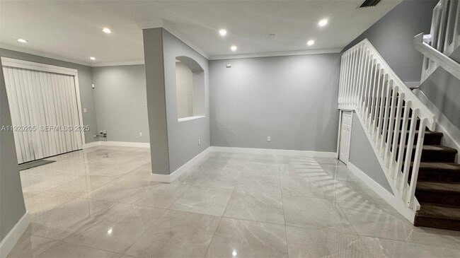 14962 SW 9th Terrace in Miami, FL - Building Photo - Building Photo