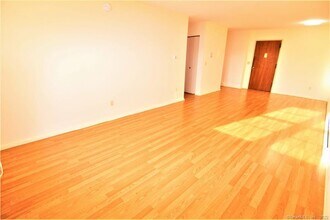 84 Broad St in Meriden, CT - Building Photo - Building Photo