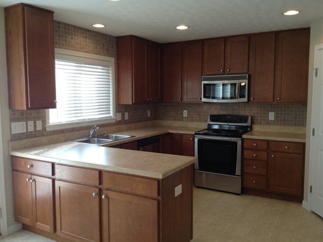 2305 Treetop Ln in Hebron, KY - Building Photo - Building Photo