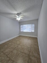 5840 NE 22nd Way in Fort Lauderdale, FL - Building Photo - Building Photo