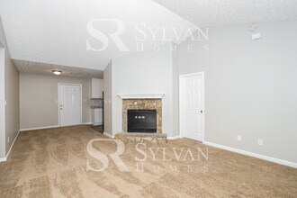 105 Woodridge Dr in Stockbridge, GA - Building Photo - Building Photo