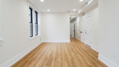 944 N Damen Ave in Chicago, IL - Building Photo - Building Photo