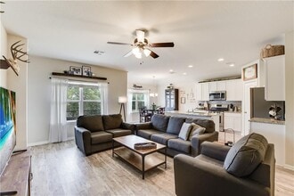 408 Red Matador Ln in Leander, TX - Building Photo - Building Photo