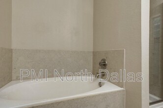 7001 Van Gogh Dr in Plano, TX - Building Photo - Building Photo