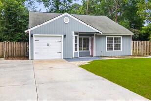 162 Egret Cir in Richmond Hill, GA - Building Photo