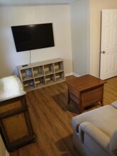 4143 Lake Lawne Ave in Orlando, FL - Foto de edificio - Building Photo