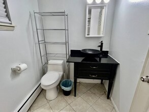 9905 Ashburton Ln in Bethesda, MD - Building Photo - Building Photo