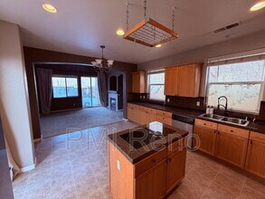 9070 Jack Hammer Ct in Reno, NV - Building Photo - Building Photo