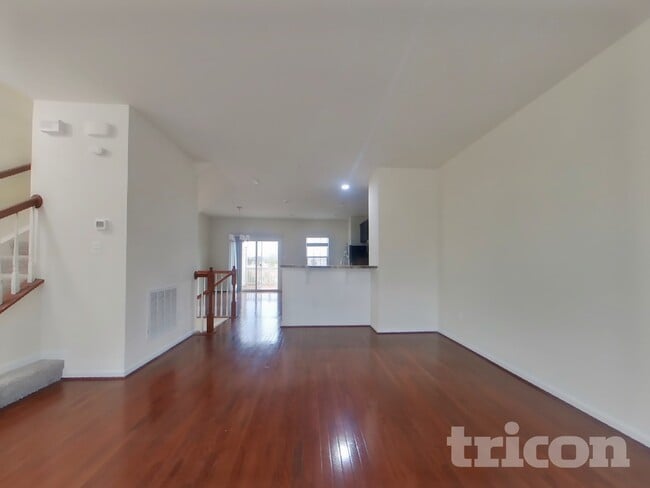 11922 Cooperstown Pl in Waldorf, MD - Foto de edificio - Building Photo