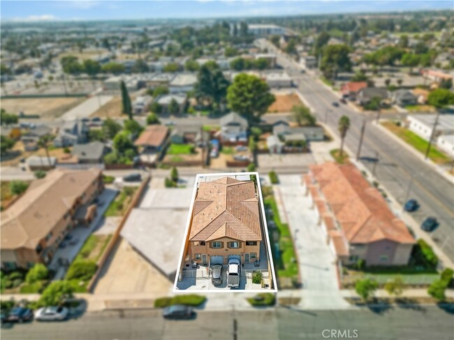 110 S Date Ave, Unit 4 in Rialto, CA - Building Photo - Building Photo