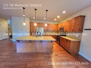 331 SW Marsuda Terrace in Beaverton, OR - Building Photo - Building Photo