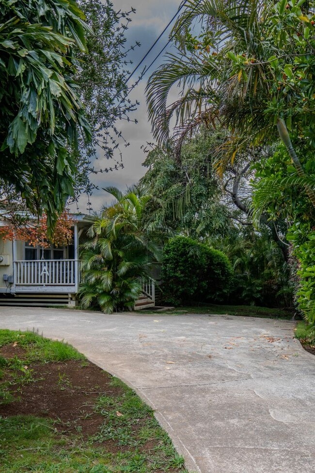 960 Paipala Pl in Makawao, HI - Building Photo - Building Photo