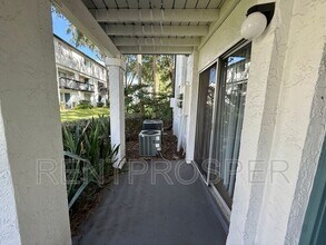 4267 S Semoran Blvd in Orlando, FL - Building Photo - Building Photo