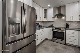 8633 E Monterosa Ave in Scottsdale, AZ - Building Photo - Building Photo