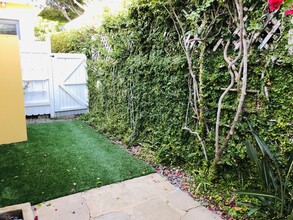 3120 Colorado Ave in Santa Monica, CA - Building Photo - Building Photo