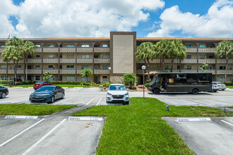 Andros Village in Coconut Creek, FL - Building Photo - Building Photo