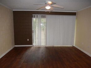 2241 W Pensacola St in Tallahassee, FL - Building Photo - Building Photo