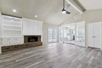 10505 Evergreen Ct in Oklahoma City, OK - Building Photo - Building Photo