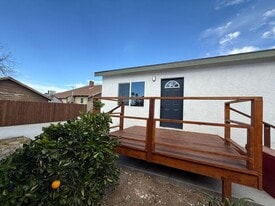 3688 Taft St in Riverside, CA - Building Photo