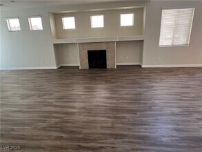 1625 Yellow Tulip Pl in Henderson, NV - Building Photo - Building Photo