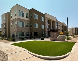La Vida at Sienna Hills in Washington, UT - Building Photo