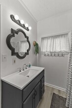 131 W Noble St in Lebanon, IN - Foto de edificio - Building Photo