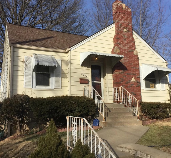 property at 2208 W 48th St