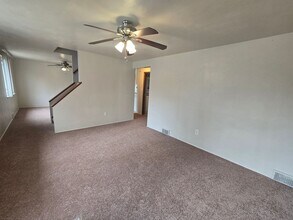 190 Anthon Dr in Pittsburgh, PA - Building Photo - Building Photo