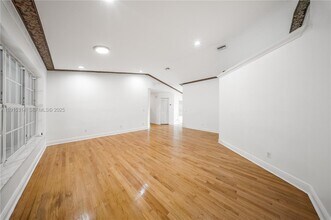 18405 SW 216th St in Miami, FL - Building Photo - Building Photo