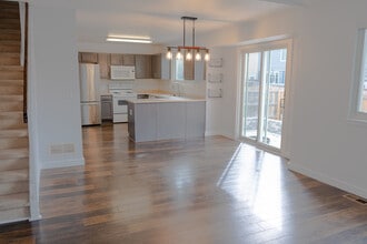 307 Benton St in Castle Rock, CO - Foto de edificio - Building Photo