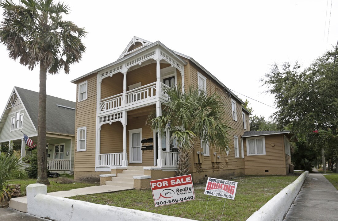 306 E 3rd St in Jacksonville, FL - Building Photo