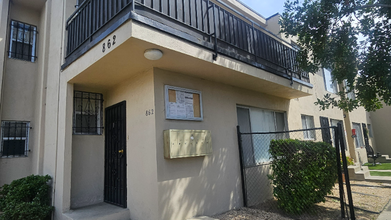 866 W 126th St in Los Angeles, CA - Building Photo - Building Photo