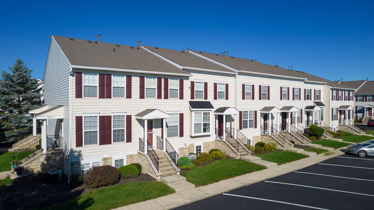 New Albany Park Condominiums in New Albany, OH - Building Photo