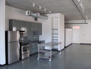 400 Central Ave SE in Albuquerque, NM - Building Photo - Building Photo