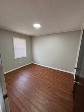 203 N Rogers in Jonesboro, AR - Building Photo - Interior Photo