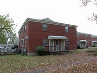 Garden Apartments in Memphis, TN - Foto de edificio - Building Photo