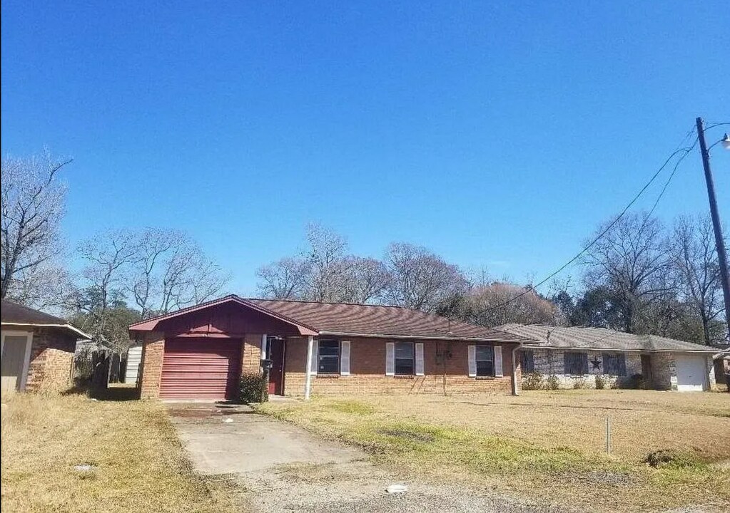 440 Dallas St in Vidor, TX - Building Photo