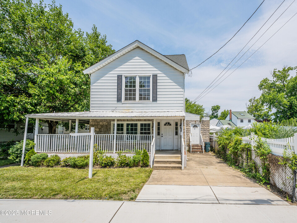 97 Park Ave in Keansburg, NJ - Building Photo