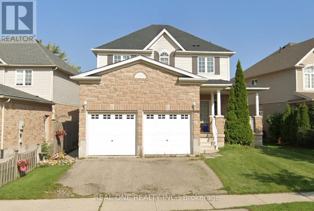 303 Colton Cir in Kitchener, ON - Building Photo
