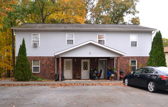 Forest Lane Apartments in Clifton Park, NY - Foto de edificio - Building Photo