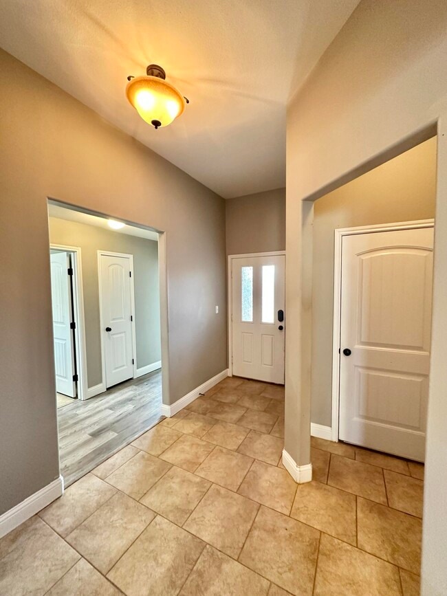 5702 111th St in Lubbock, TX - Building Photo - Building Photo