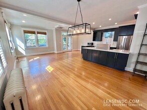 5820 Broad Branch Rd NW in Washington, DC - Building Photo - Building Photo