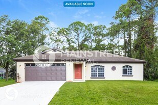 2431 Frantz St in North Port, FL - Building Photo