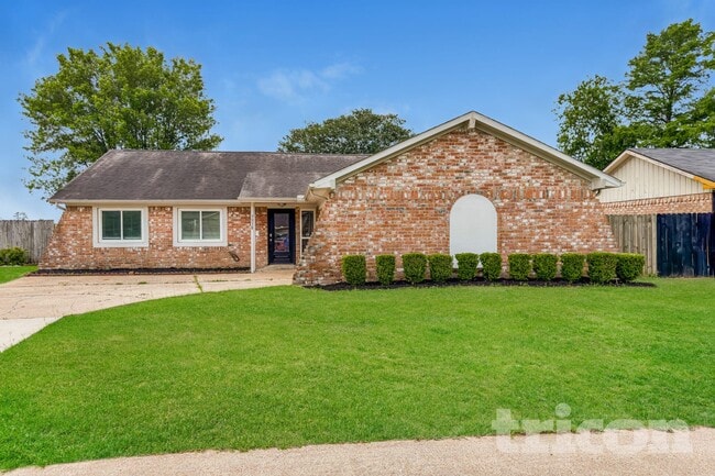 property at 7318 Foxway Ln