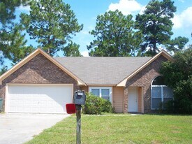 720 Timber Ridge Trail in Hinesville, GA - Building Photo