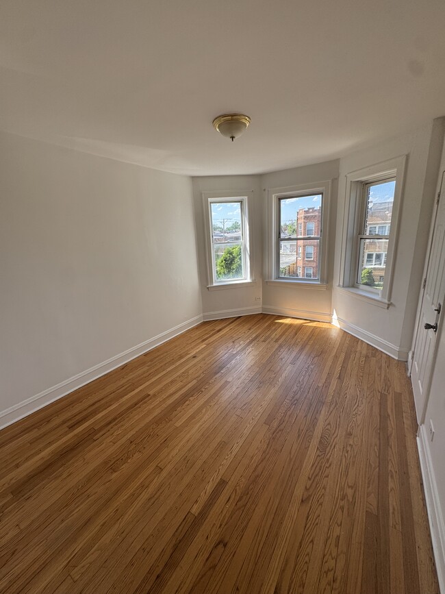 property at 4251 W Haddon Ave